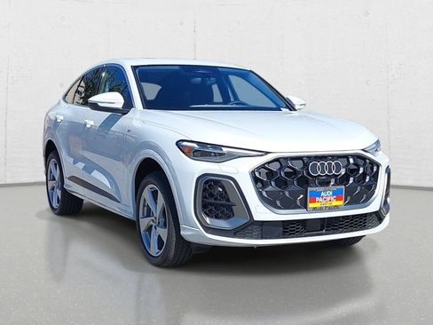 New 2026 Audi Q5 Premium Plus AWD/4WD image 3