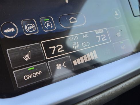 Used 2022 Subaru Outback Limited image 21