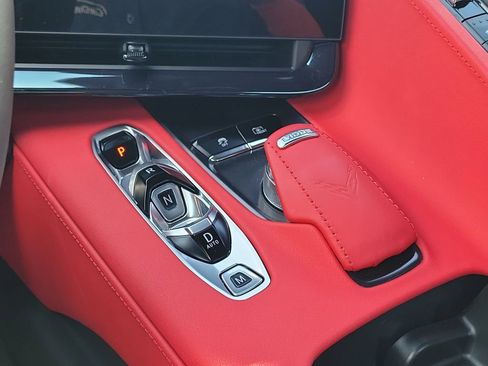 Used 2019 Chevrolet Corvette Stingray Convertible Z51 2LT RWD image 32