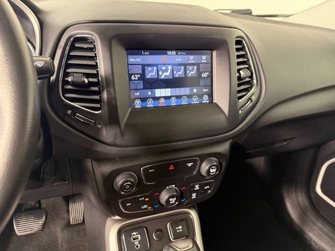 Used 2019 Jeep Compass Sport FWD image 14