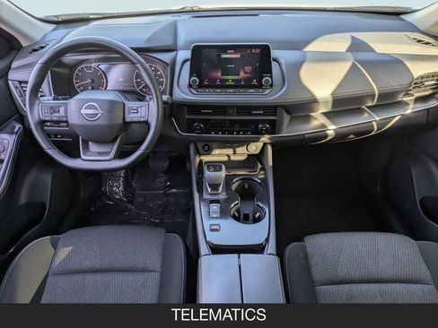 Used 2025 Nissan Rogue SV FWD image 13