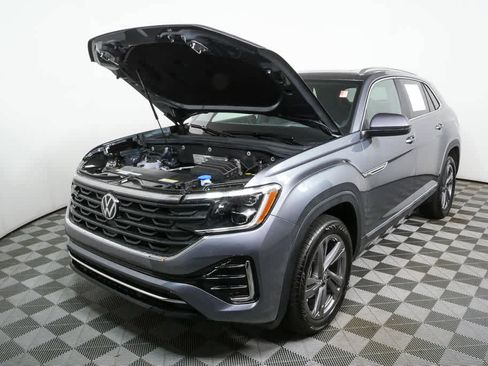 Certified 2024 Volkswagen Atlas Cross Sport SEL R-Line image 34