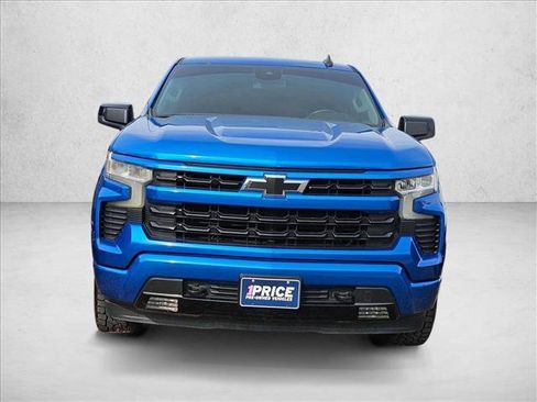 Used 2023 Chevrolet Silverado 1500 RST image 2