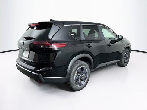 Used 2025 Nissan Rogue SV FWD image 9