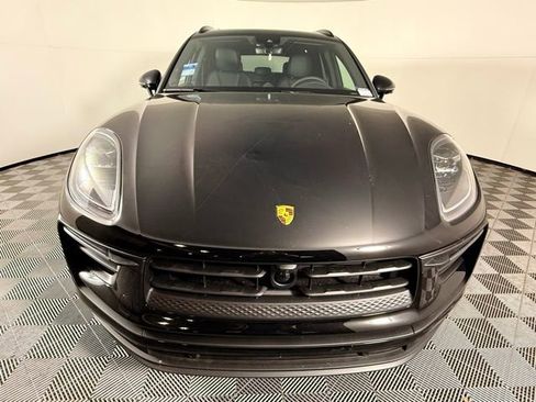 New 2025 Porsche Macan image 10