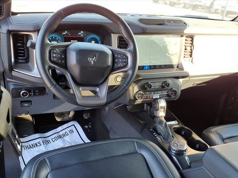 Used 2025 Ford Bronco Outer Banks image 15