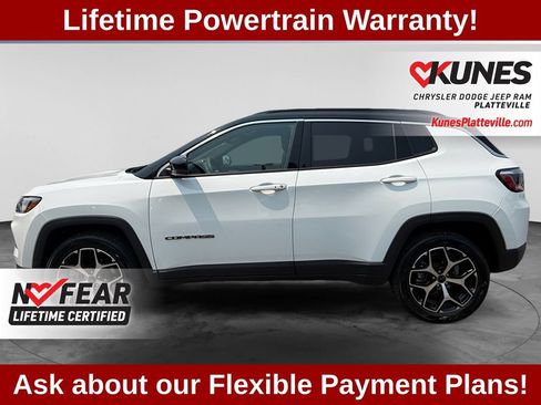Used 2025 Jeep Compass Limited AWD/4WD image 5