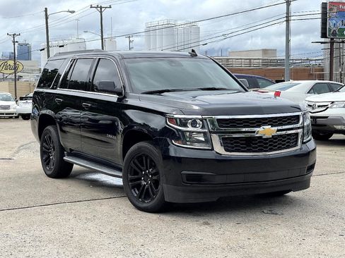 Used 2015 Chevrolet Tahoe LT image 2