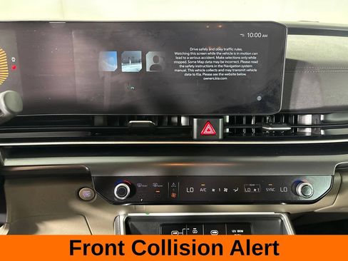 Used 2026 Kia Carnival FWD image 17