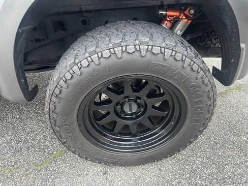 Used 2019 Ford F150 Raptor w/ Equipment Group 802A Luxury image 9