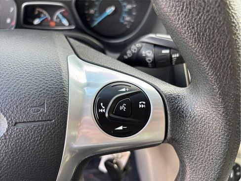 Used 2014 Ford Focus SE w/ SE Winter Package image 20