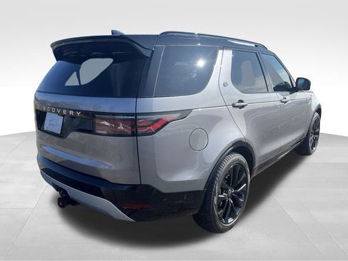 New 2026 Land Rover Discovery Limited Edition image 5