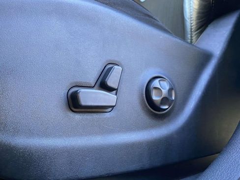 Used 2018 Jeep Cherokee Latitude Plus image 17