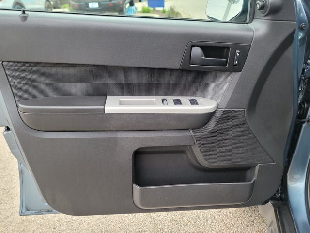 Used 2012 Ford Escape XLT FWD image 17