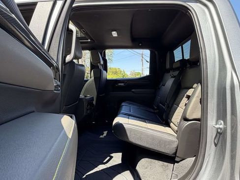 Used 2023 Chevrolet Silverado 1500 ZR2 w/ Technology Package AWD/4WD image 20