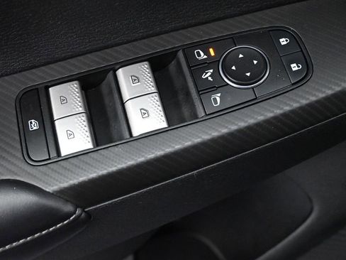 Used 2024 Mitsubishi Outlander SE image 26