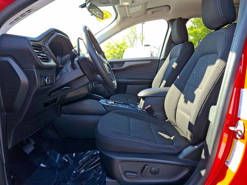Used 2024 Ford Escape Active FWD image 11