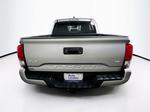 Used 2023 Toyota Tacoma SR5 w/ Technology Package AWD/4WD image 6