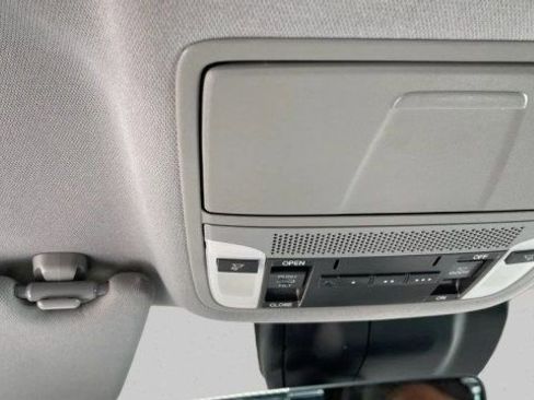 Used 2017 Acura MDX SH-AWD image 12
