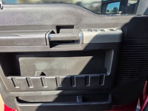 Used 2015 Ford F350 Lariat AWD/4WD image 28