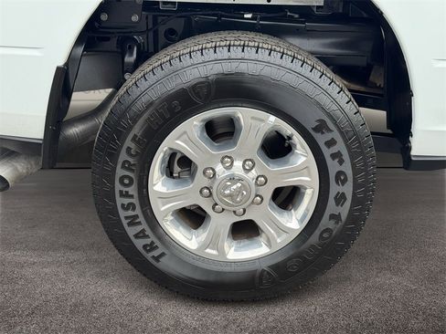 Used 2025 RAM 2500 Big Horn w/ Bed Convenience Group image 8