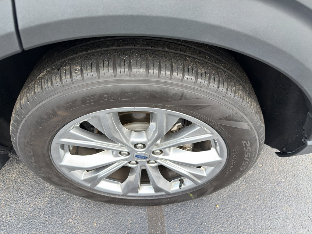 Used 2022 Ford Explorer Limited RWD image 9