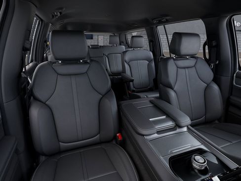 New 2026 Jeep Grand Wagoneer 2WD image 16