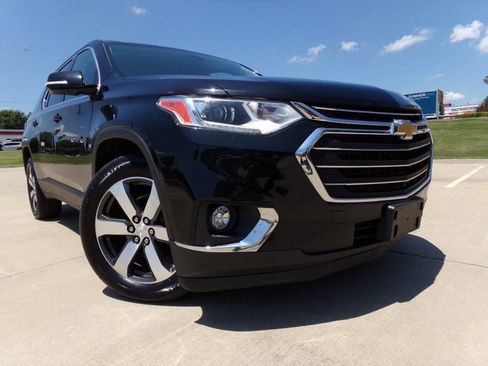 Used 2018 Chevrolet Traverse LT image 4