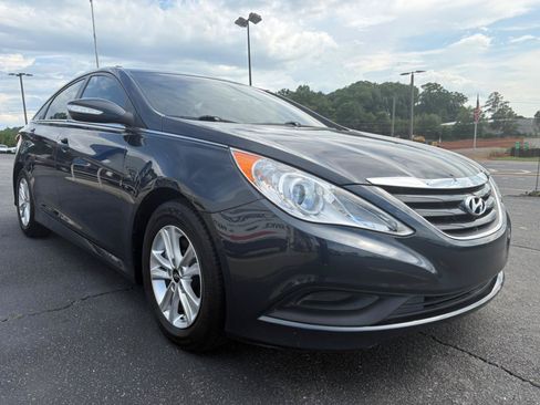 Used 2014 Hyundai Sonata GLS w/ Popular Equipment Group 2 FWD image 3
