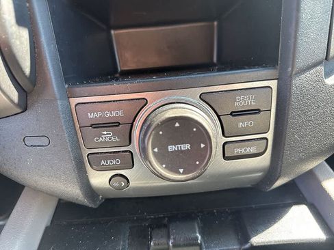 Used 2014 Honda Pilot Touring image 19