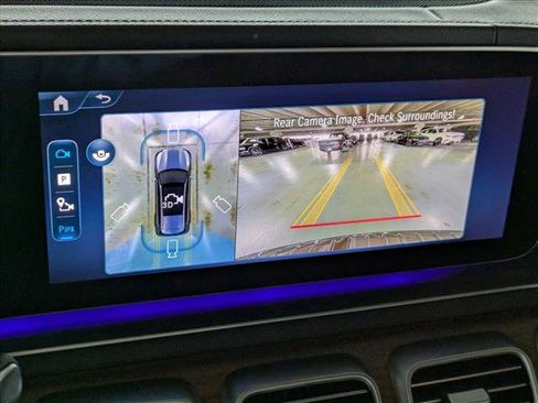 New 2026 Mercedes-Benz GLS 580 4MATIC image 12