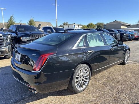 Used 2018 Cadillac CT6 Luxury image 6
