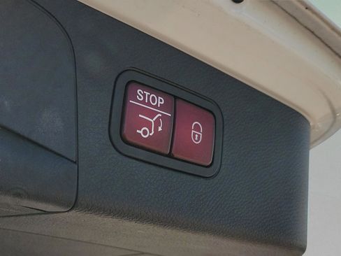 Certified 2022 Mercedes-Benz GLC 300 GLC 300 image 10