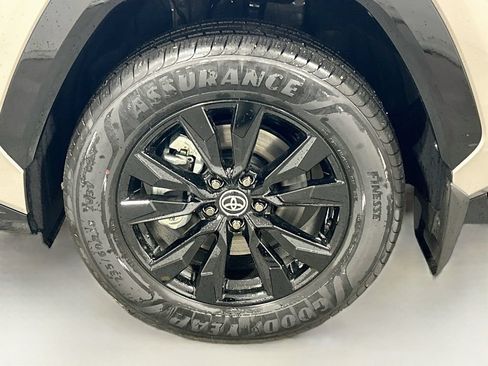 New 2026 Toyota RAV4 SE AWD/4WD image 28