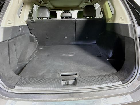 Used 2023 Nissan Rogue SL AWD/4WD image 33