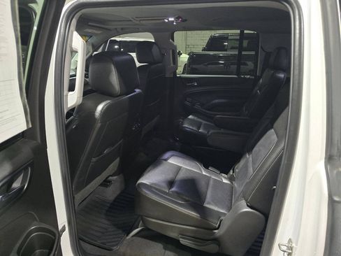 Used 2019 GMC Yukon XL SLT w/ Open Road Package AWD/4WD image 27