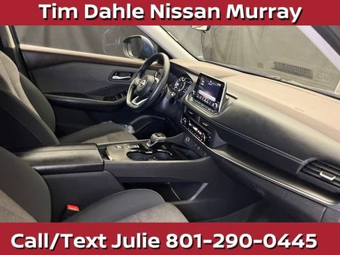 Used 2023 Nissan Rogue SV FWD image 17