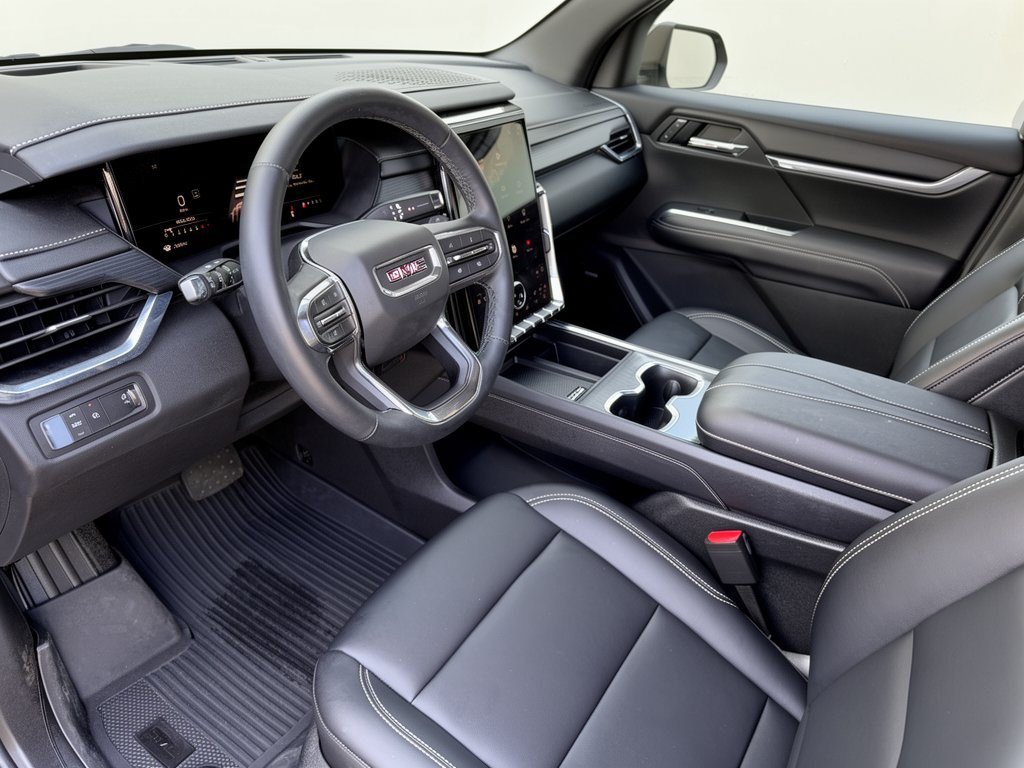 Certified 2026 GMC Acadia Elevation w/ Elevation Premium Package FWD image 4