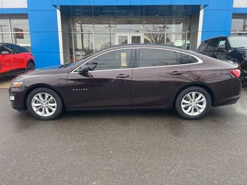Used 2020 Chevrolet Malibu LT image 3