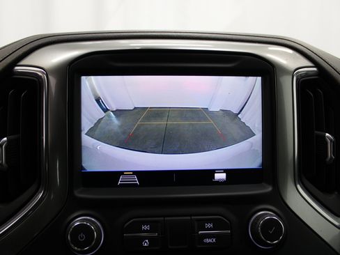 Used 2021 Chevrolet Silverado 1500 LT image 46