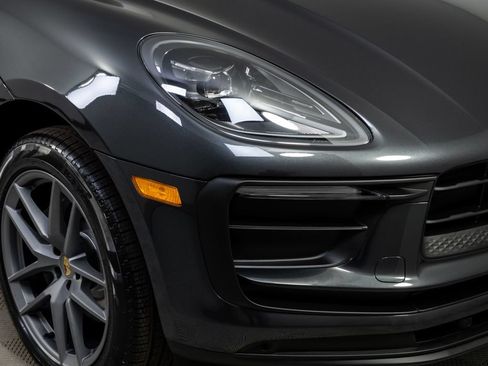 New 2026 Porsche Macan AWD/4WD image 38