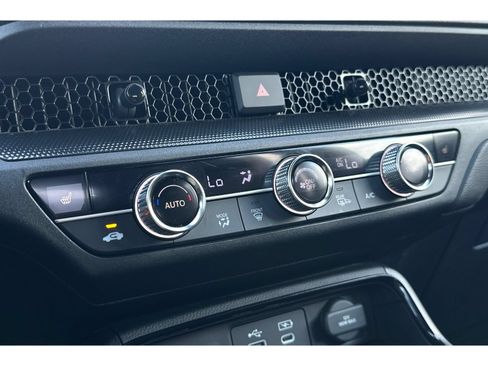 Used 2025 Honda CR-V Sport image 28