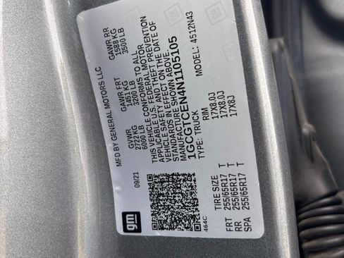 Used 2022 Chevrolet Colorado LT w/ Safety Package AWD/4WD image 17