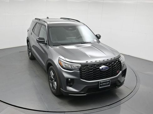 New 2026 Ford Explorer ST image 38