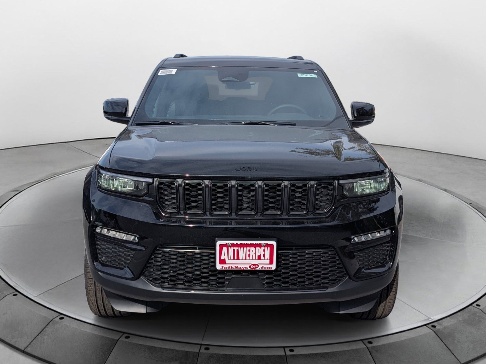 New 2025 Jeep Grand Cherokee Limited w/ Black Appearance Package AWD/4WD image 7