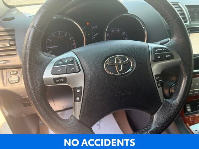 Used 2013 Toyota Highlander Limited AWD/4WD image 14