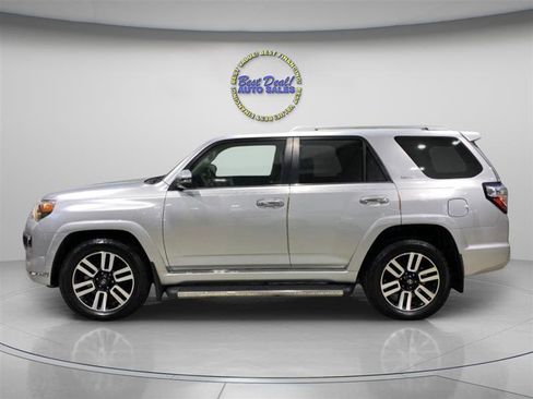 Used 2016 Toyota 4Runner Limited AWD/4WD image 2
