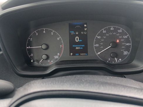 Used 2025 Toyota Corolla LE image 17