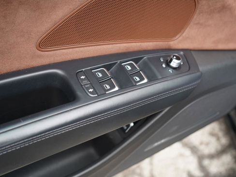 Used 2016 Audi A8 L 4.0T w/ Driver Assistance Package image 18