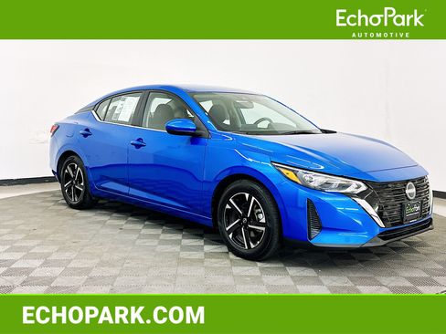 Used 2025 Nissan Sentra SV image 1